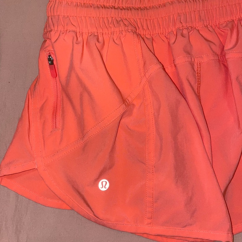 LULULEMON TRACKER SHORT 5”